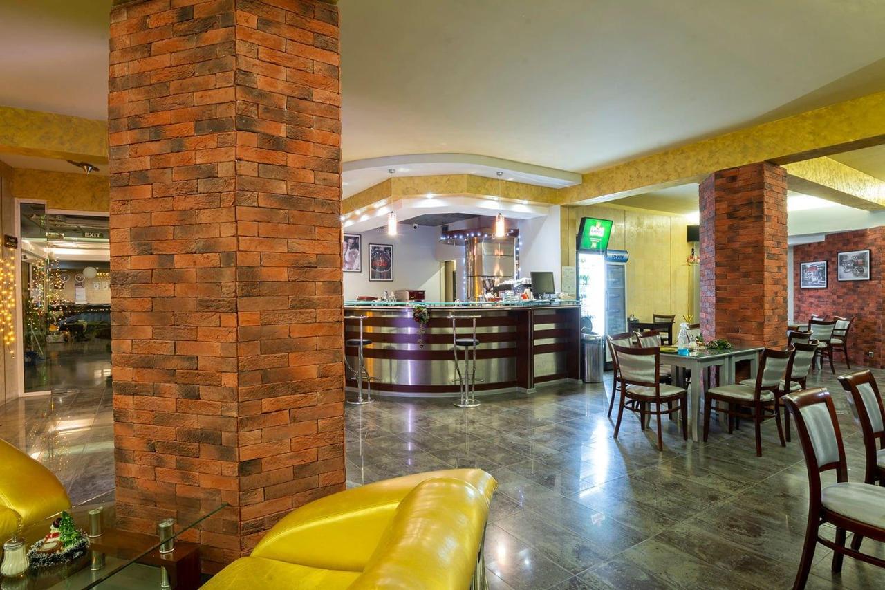 Hotel Slaviani Димитровград Экстерьер фото