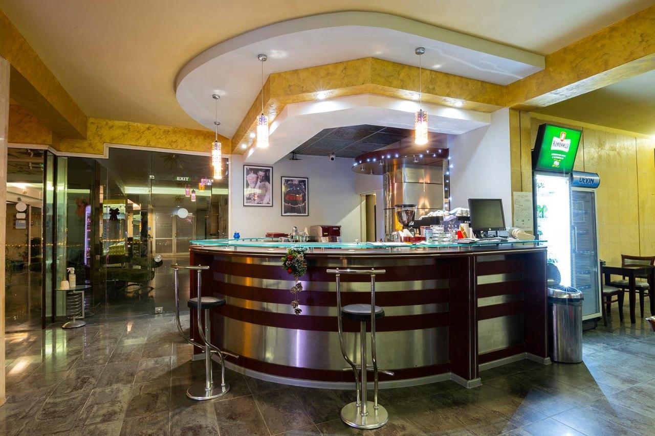 Hotel Slaviani Димитровград Экстерьер фото