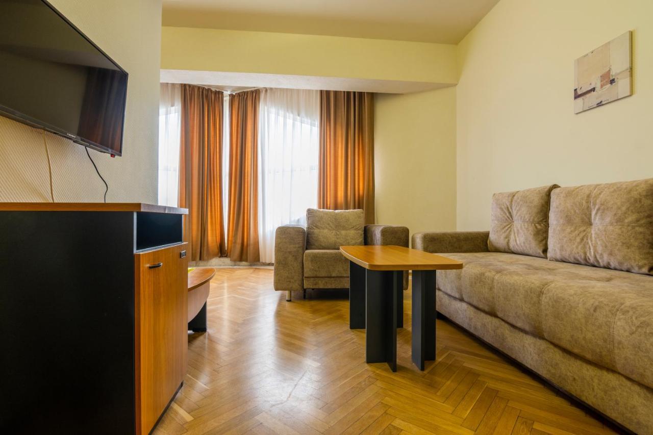 Hotel Slaviani Димитровград Экстерьер фото
