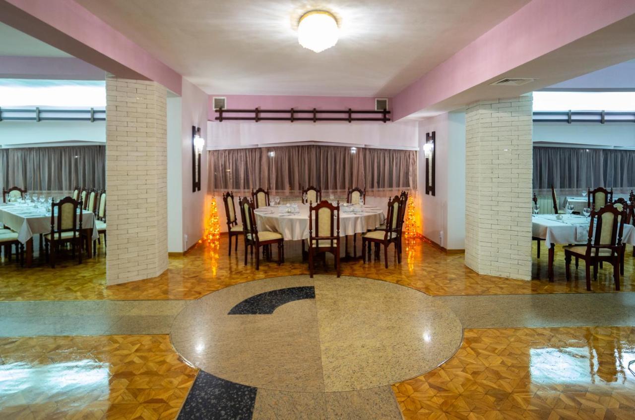 Hotel Slaviani Димитровград Экстерьер фото